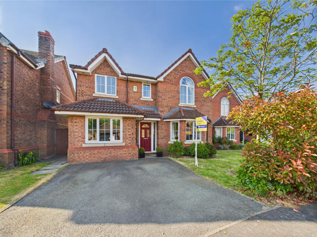 5-bed detached on Moorfield Close,  Penwortham, PR1, £425,000