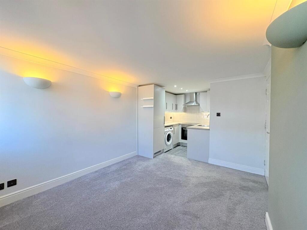 Apartment in Harborough, Market Harborough - More