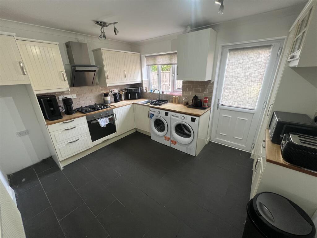 House in Walsall, West Midlands - View 4