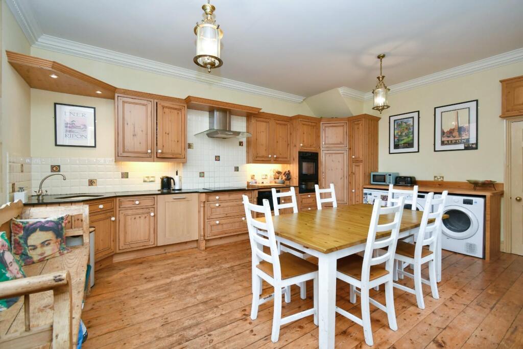 House in Ripon, Ure Bank, North Yorkshire - View 5