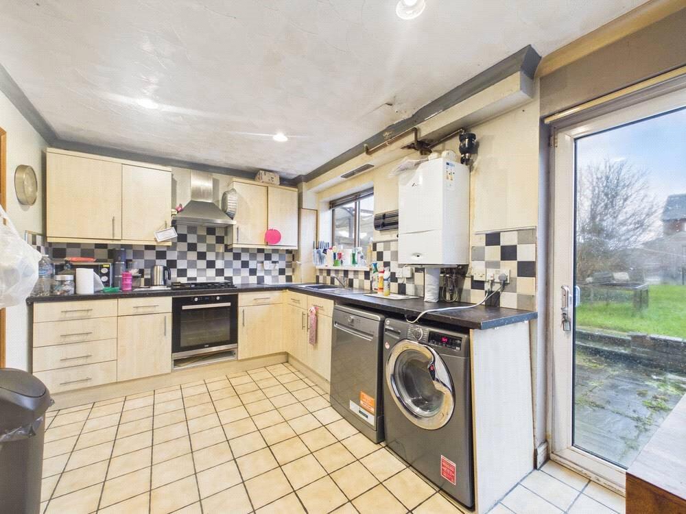 Headlam Close, Tuffley, Gloucester, Gloucestershire, GL4 photo 4