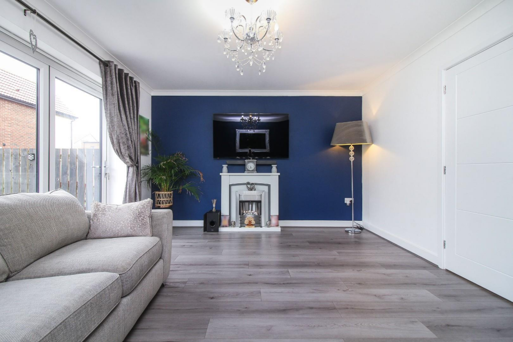 30 Willow Way photo 3