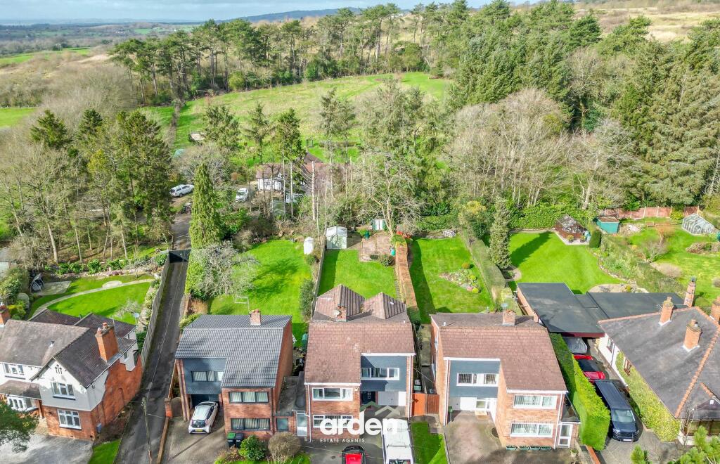 Old Birmingham Road, Marlbrook, B60