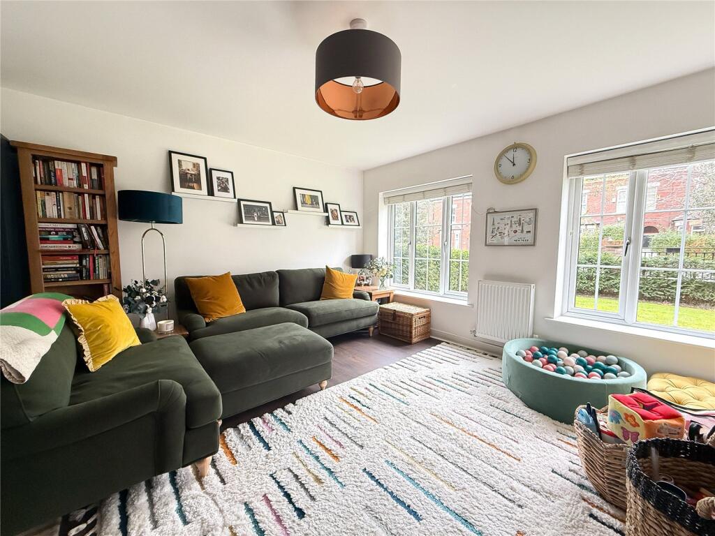 Toddbrook Close, West Didsbury, M20 photo 4