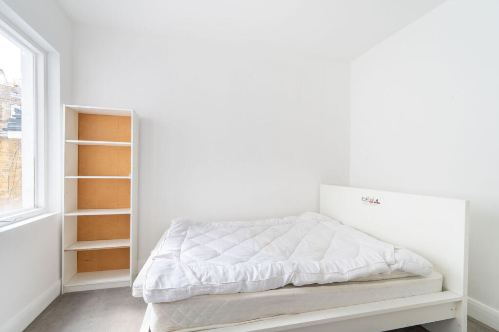 Apartment in London - More