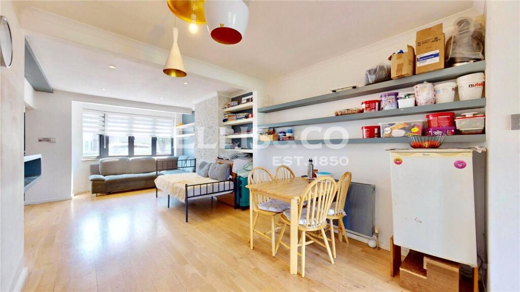 House in London - View 5