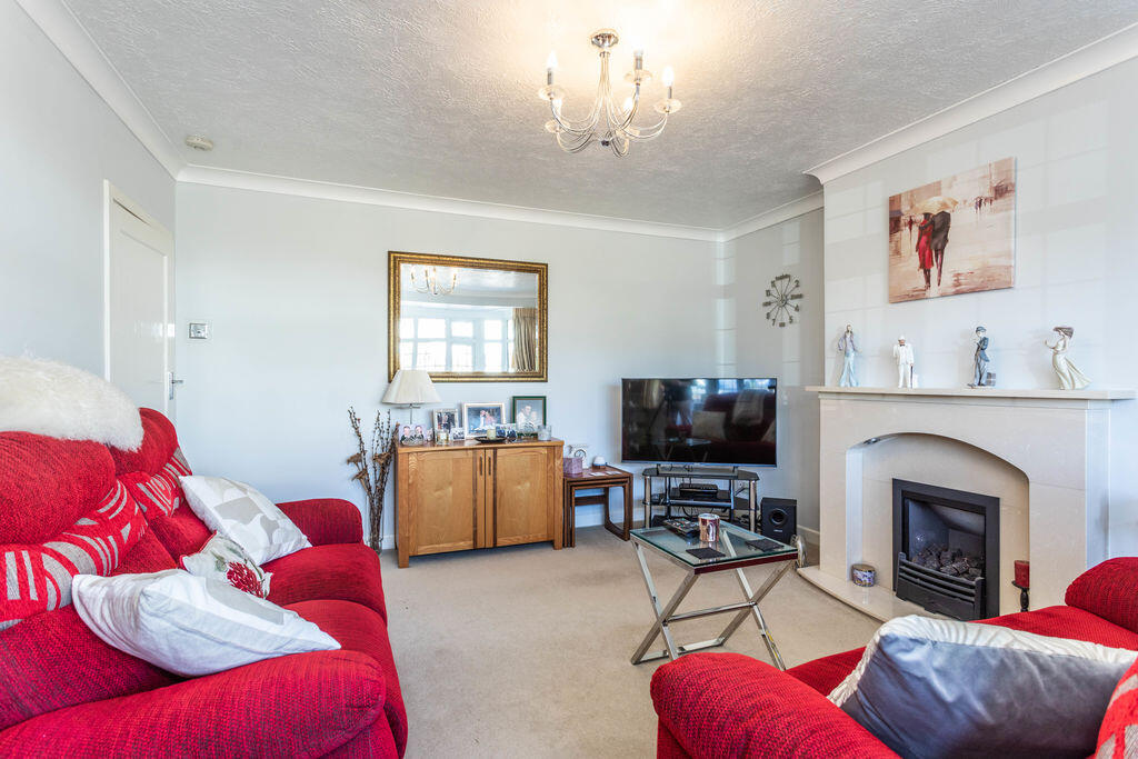 Adastra Avenue, Keymer photo 5
