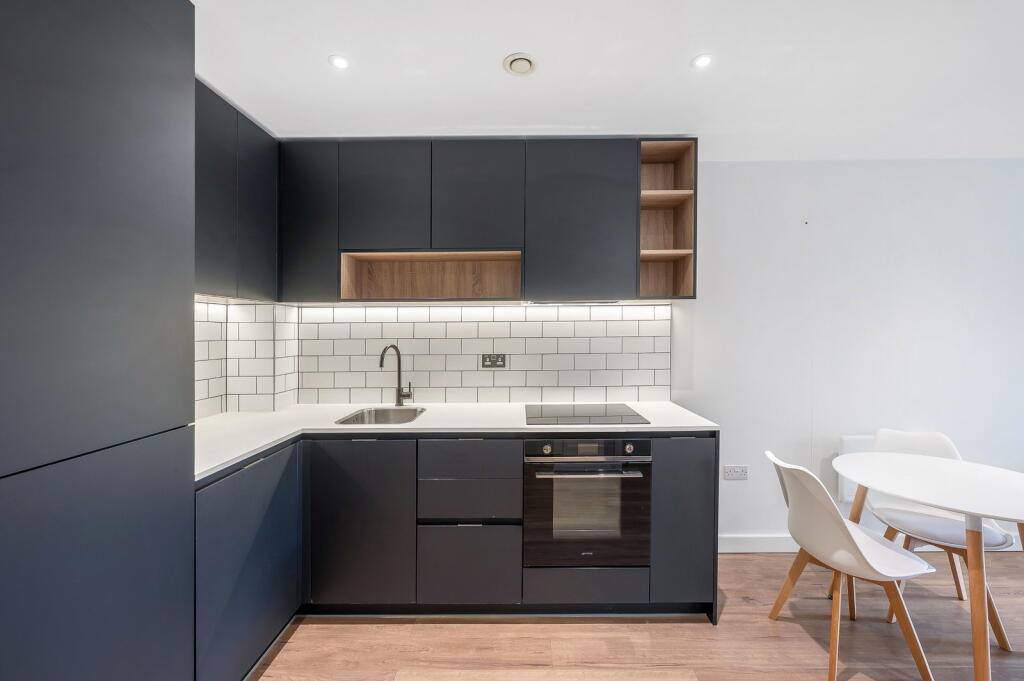 Apartment in London - More