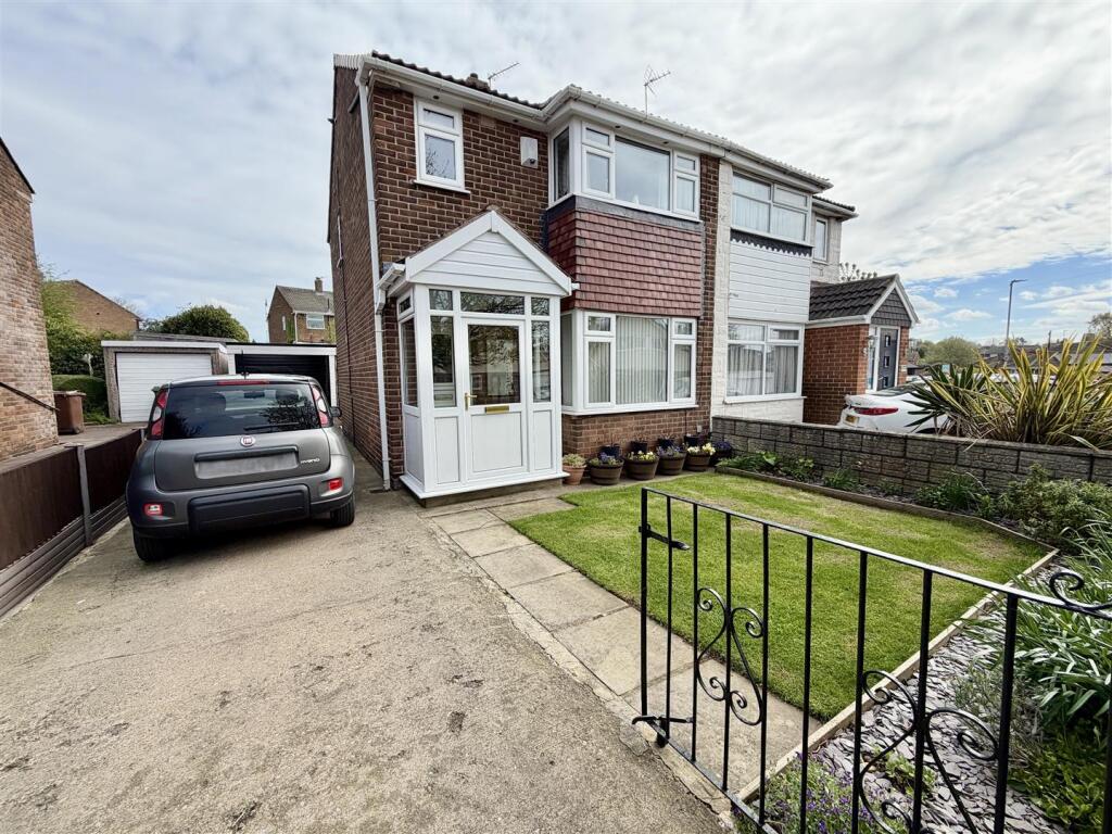 Main image of property: Derwent Avenue, Garforth, Leeds