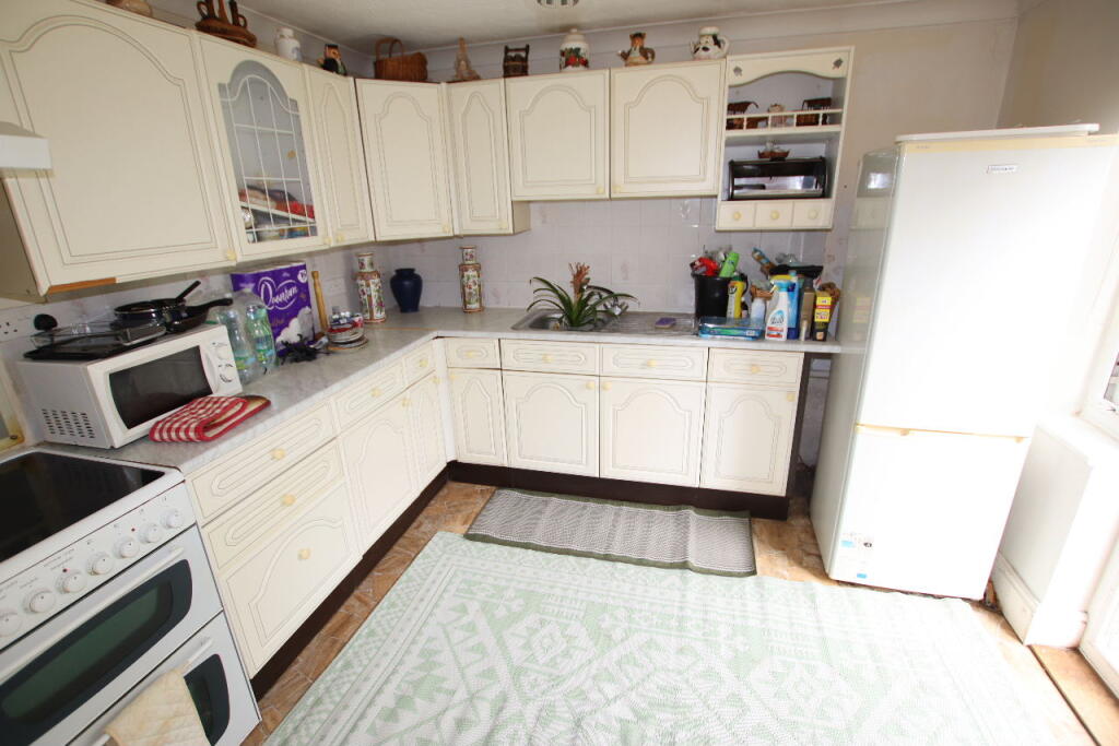 The Avenue, Clacton on Sea, CO15 photo 3