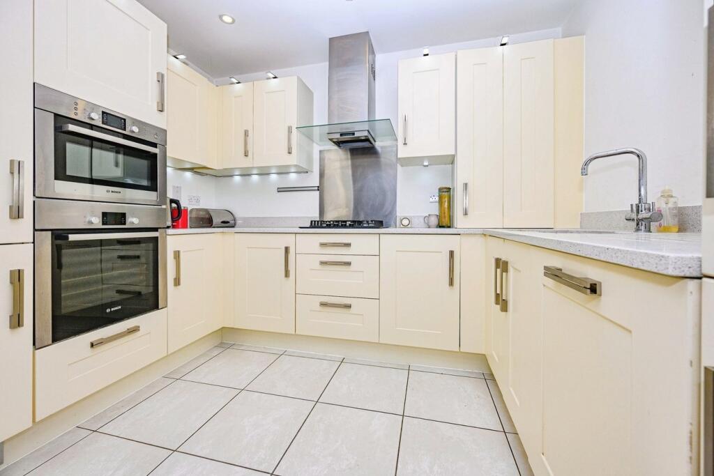 Main image of property: Wordsworth Close, Kings Park, St Albans, AL3