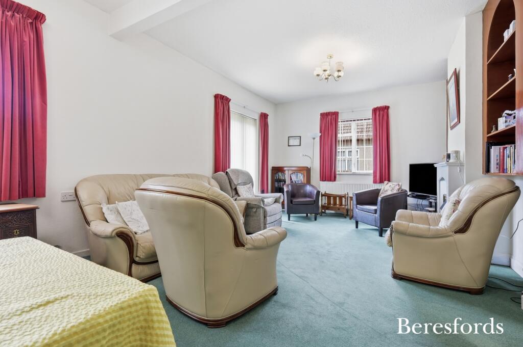 House in London, Cranham - More