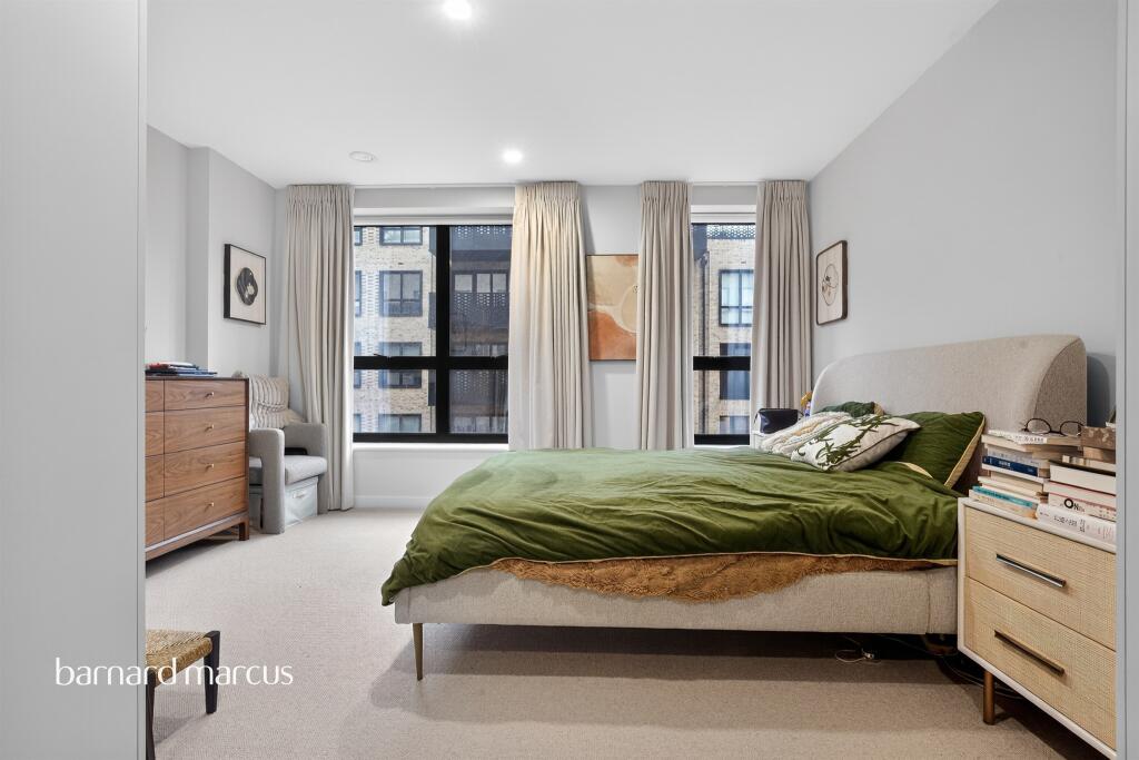 Main image of property: Middle Road, London