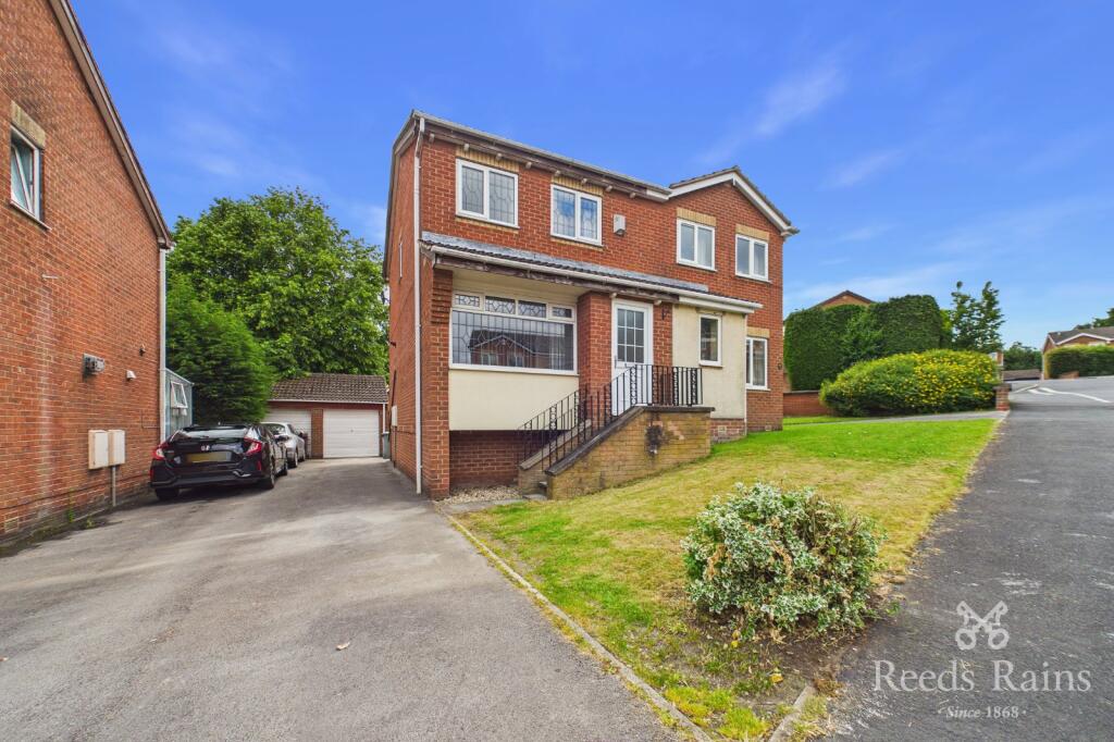 Main image of property: Heatherdale Road, Tingley, Wakefield, West Yorkshire, WF3