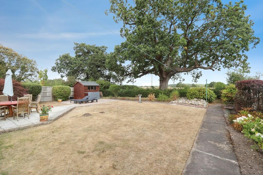 House in Lincoln - View 4