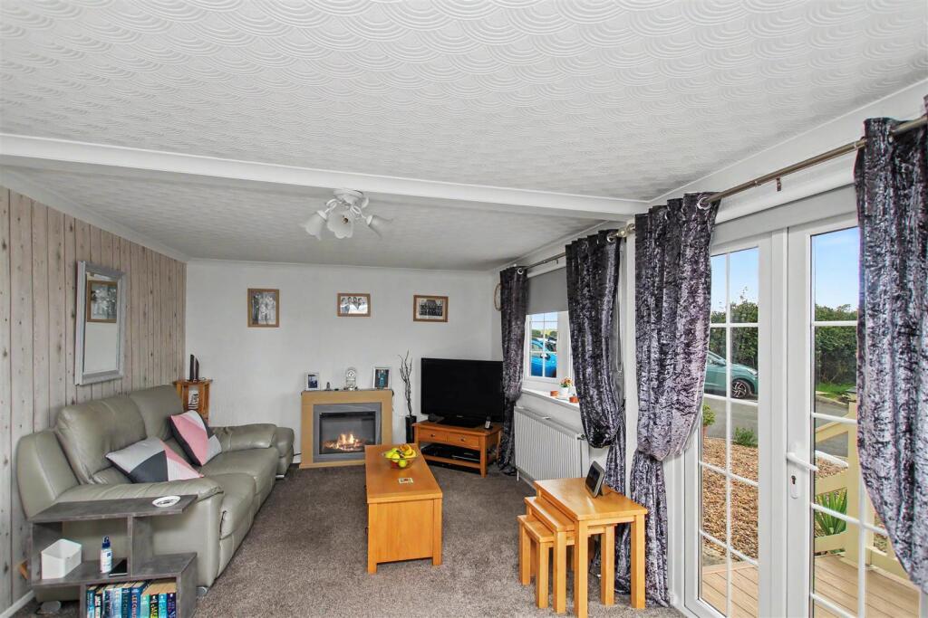 Kingsmead Park, Swinhope, Market Rasen - View 5