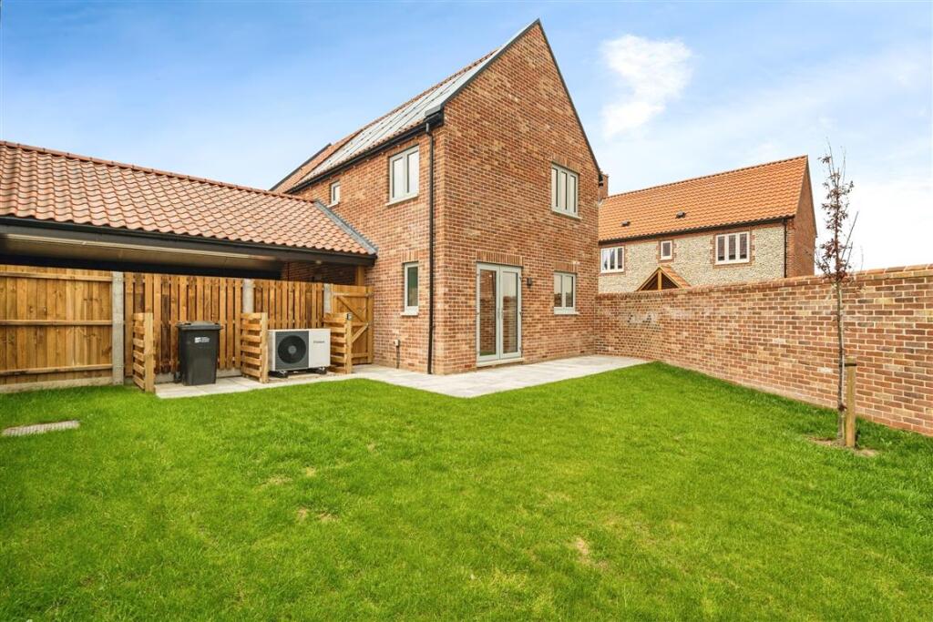 3-bed other on Broadgate Close, Northrepps, Cromer, £435,000
