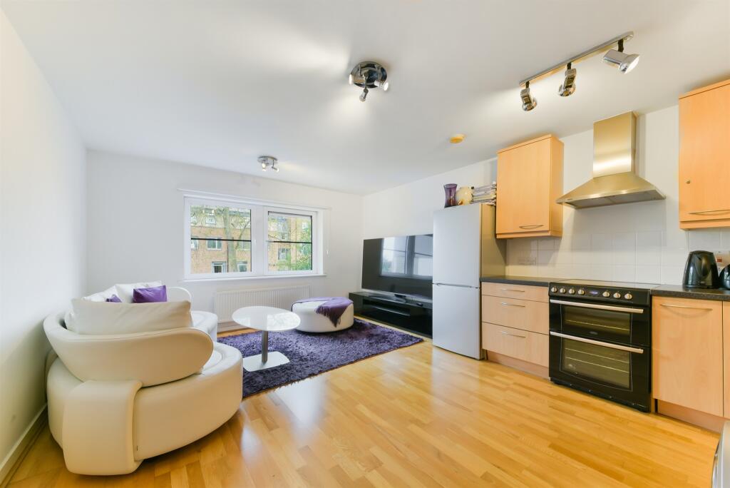 Main image of property: Scott Avenue, London