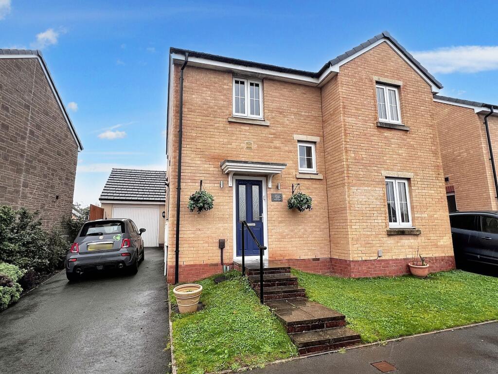 Main image of property: White Farm, Barry, CF62