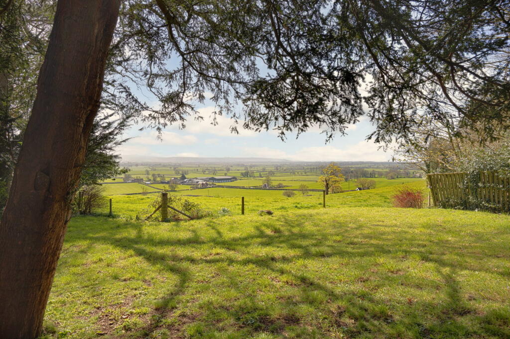 High Street, Seend, Wiltshire, SN12 6NW photo 4