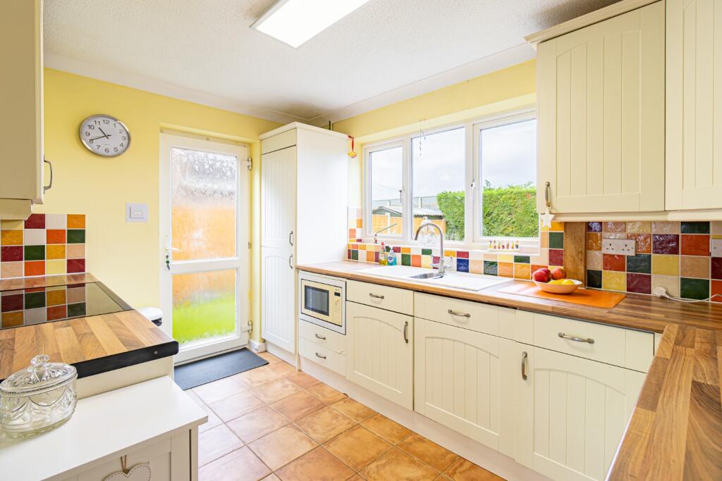 House in King's Lynn and West Norfolk, Heacham - More