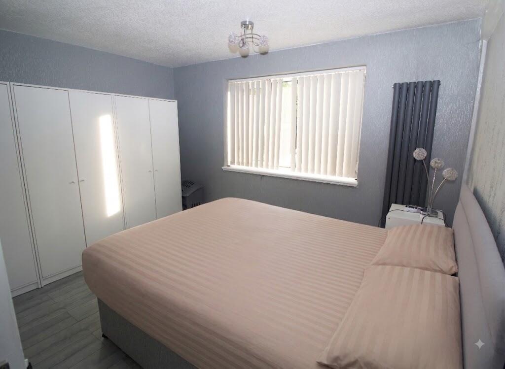 Apartment in Wigan - More