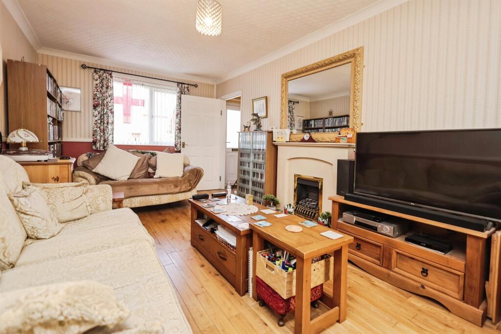 House in Solihull, Ulverley Green - View 4
