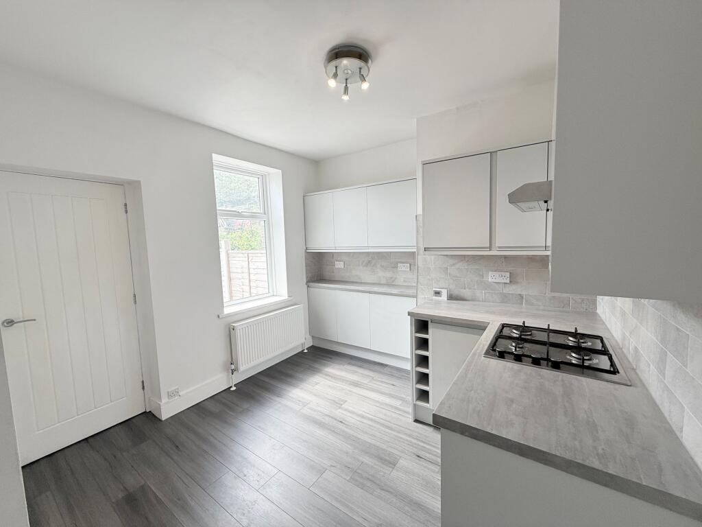 Felcote Avenue, Huddersfield, HD5 photo 5