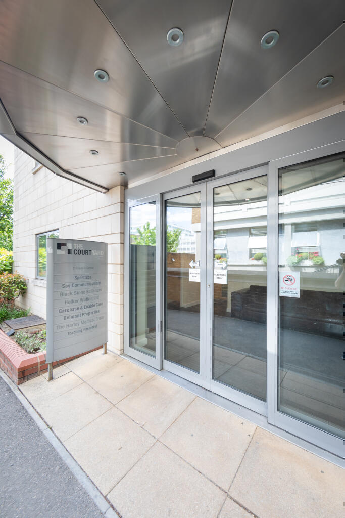 The Courtyard - SW19