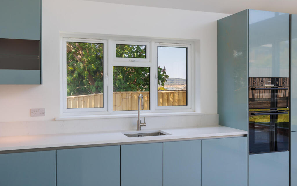 House in Sandown, Isle of Wight - View 4