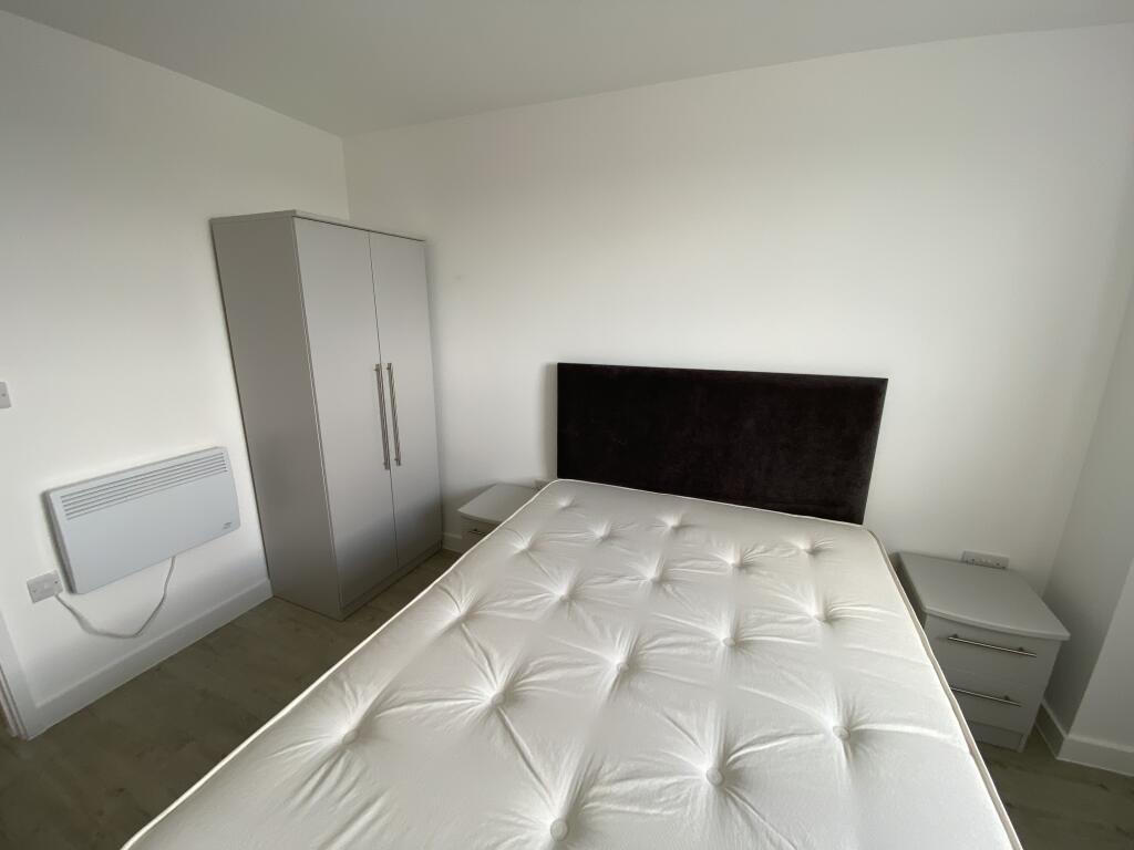 Apartment in Manchester - View 4