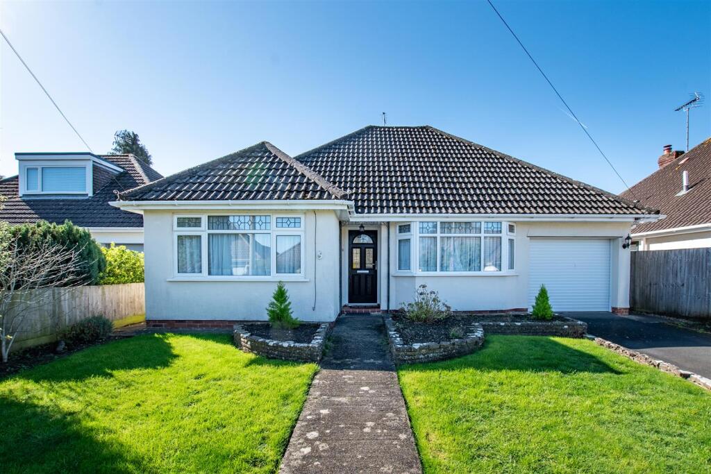 Main image of property: Roundmoor Close, Saltford, Bristol