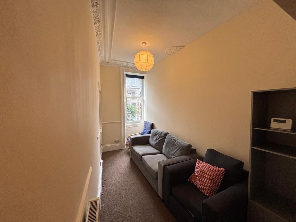 Main image of property: (2f1) Roseneath Place, Edinburgh, EH9