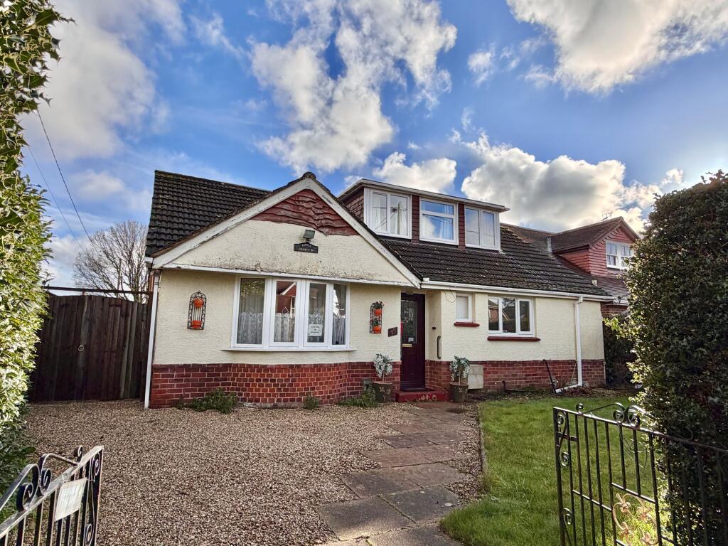 Main image of property: West Road, Dibden Purlieu, SO45