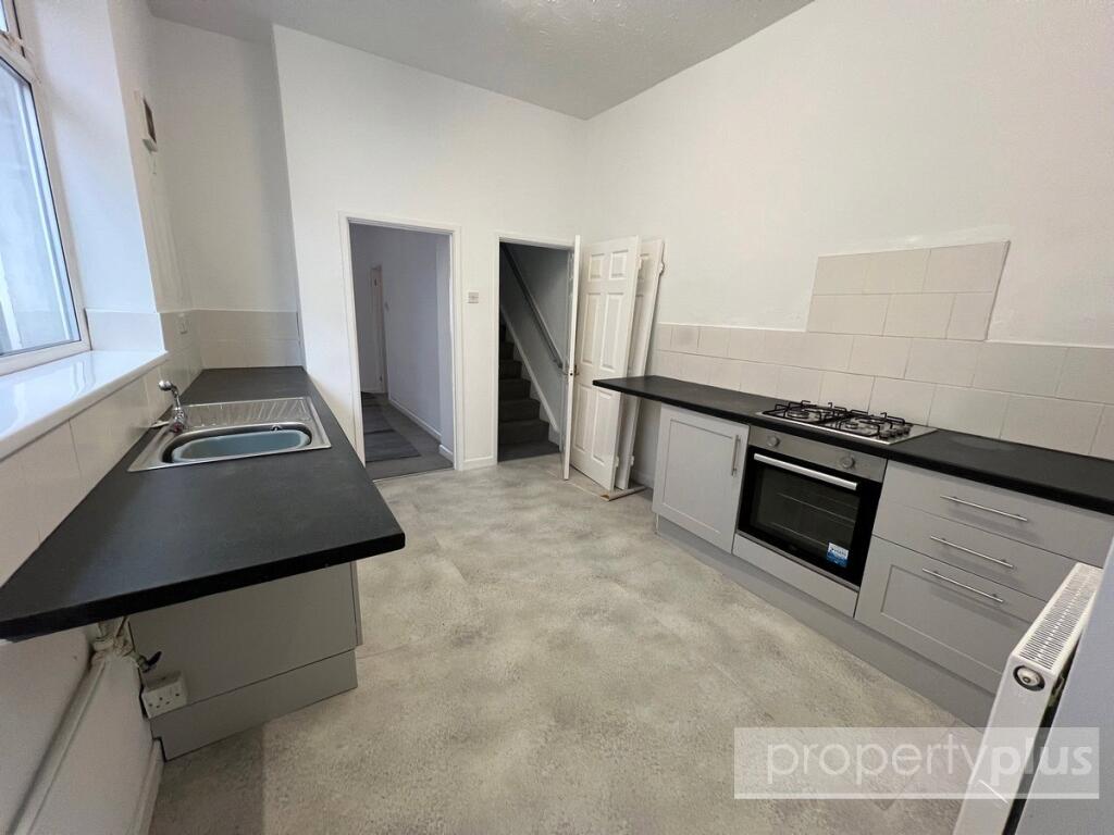 House in Tonyrefail - View 2