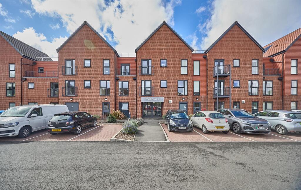 2-bed other on The Dials, Alney House, Elizabeth Coxhead Gardens, Hinckley, £139,995