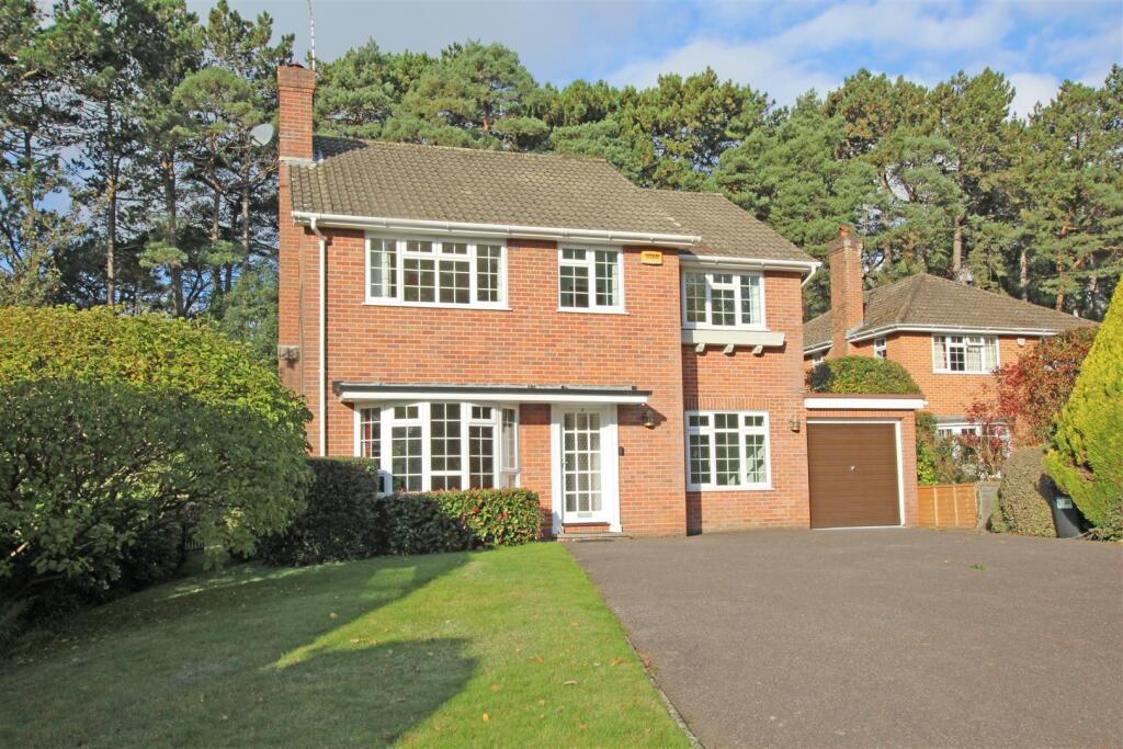 Main image of property: Wychwood Drive, Bournemouth