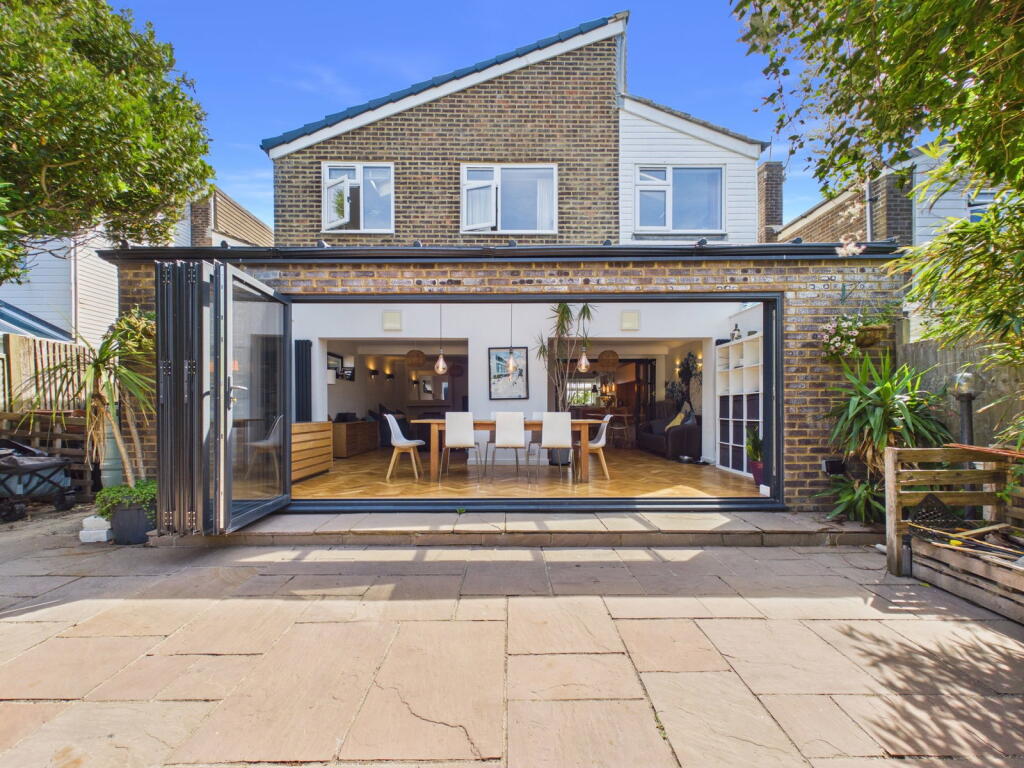 Harbour Way, Shoreham by Sea