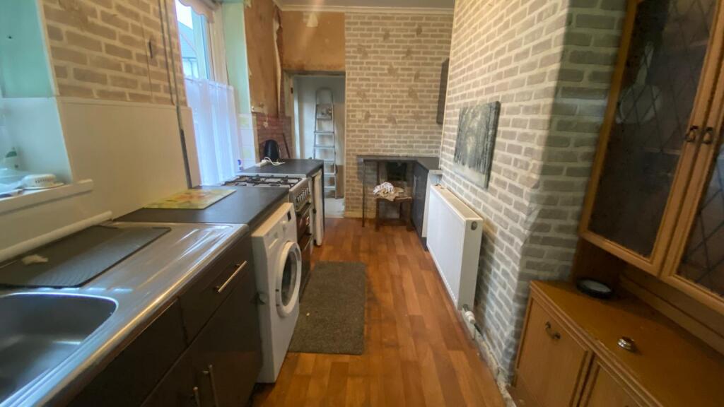 House in Cardiff, Van - More