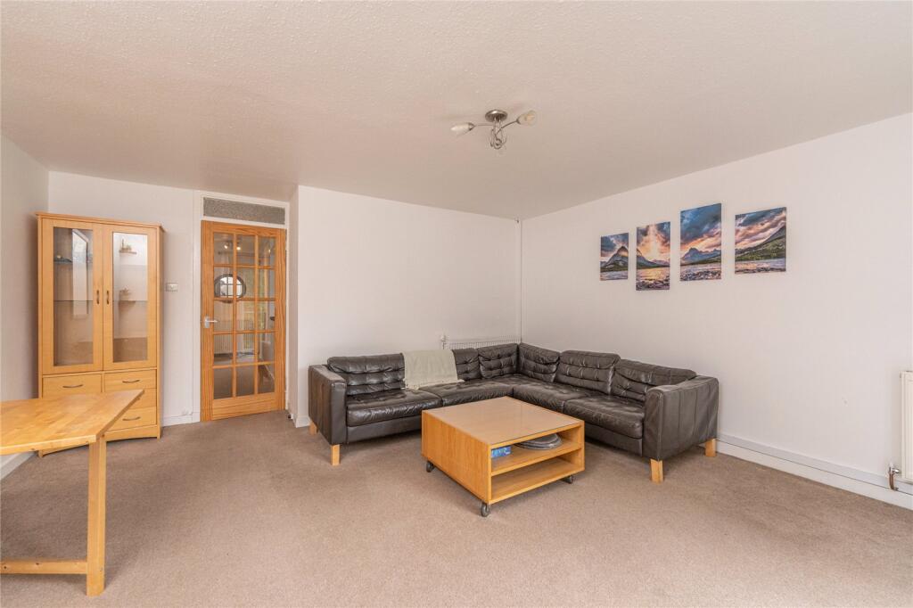 Apartment in Edinburgh - View 5