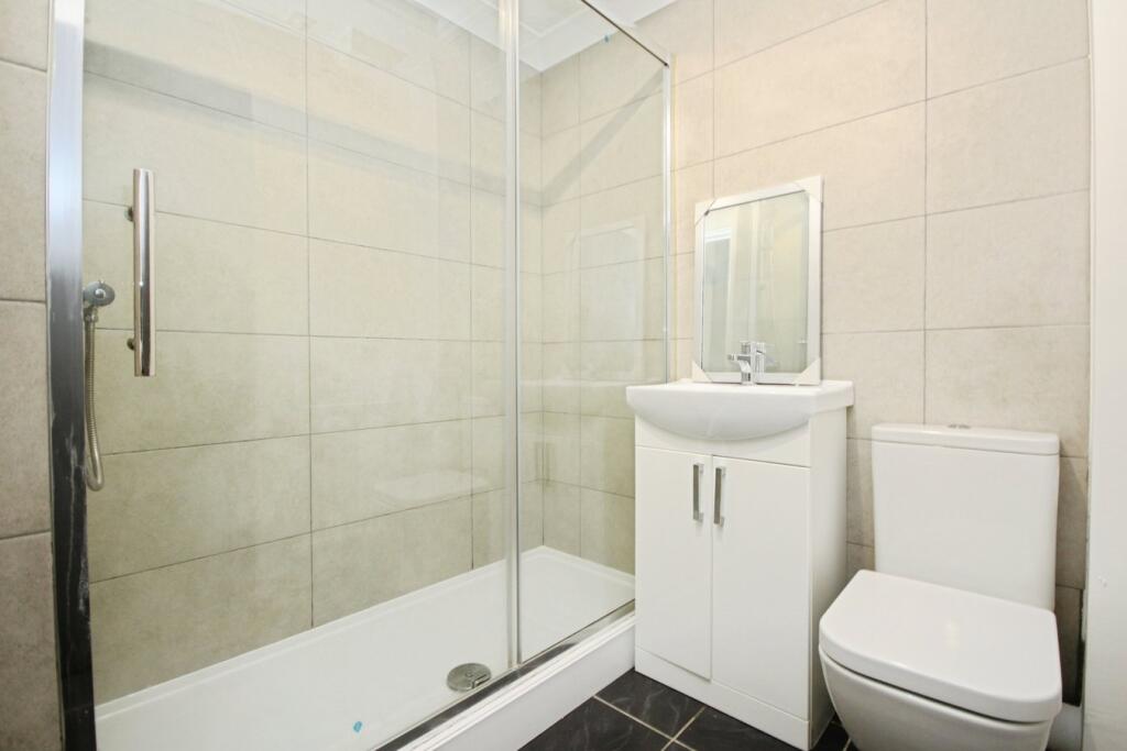Apartment in Poole - View 5