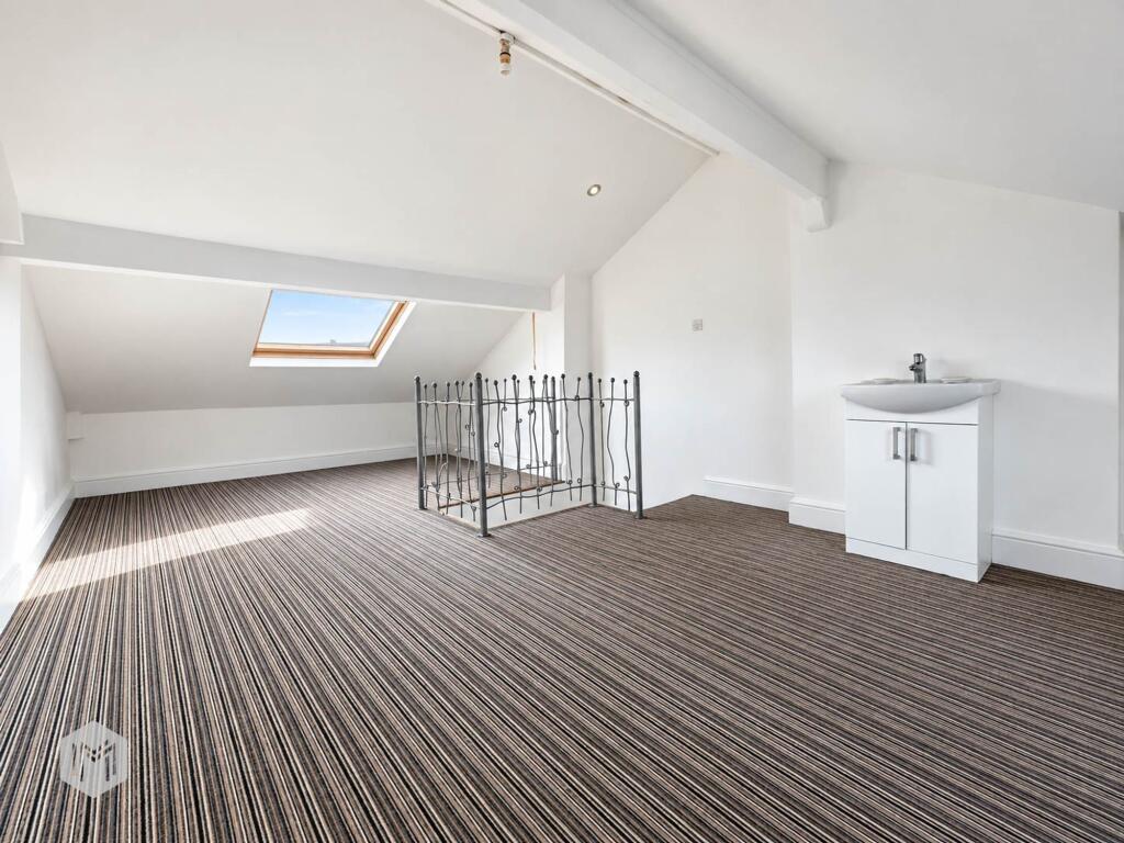 House in Bolton - View 5