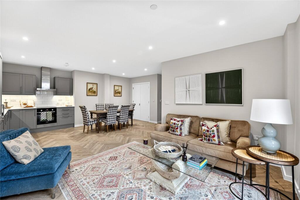 Main image of property: Fallsbrook Road, SW16