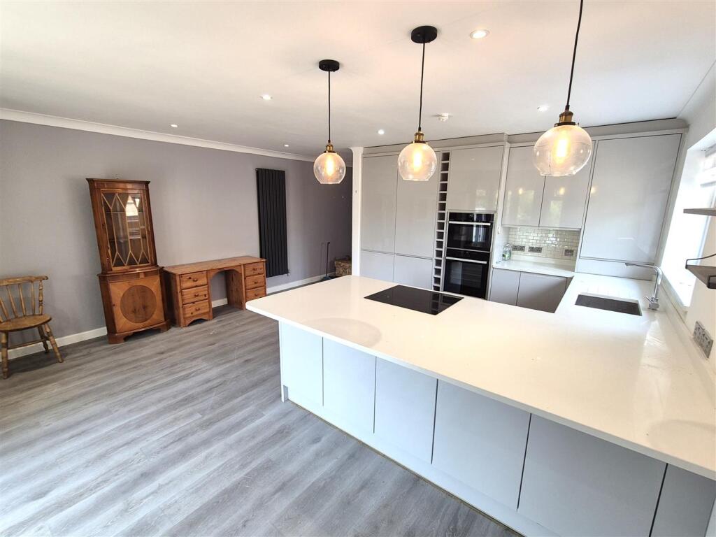 House in Poole, Alderney - View 5