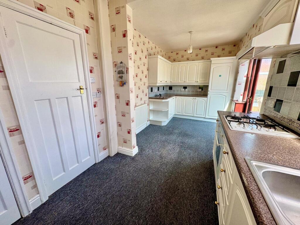 Ryefield Avenue West, Haslingden, Rossendale, Lancashire, BB4 photo 4