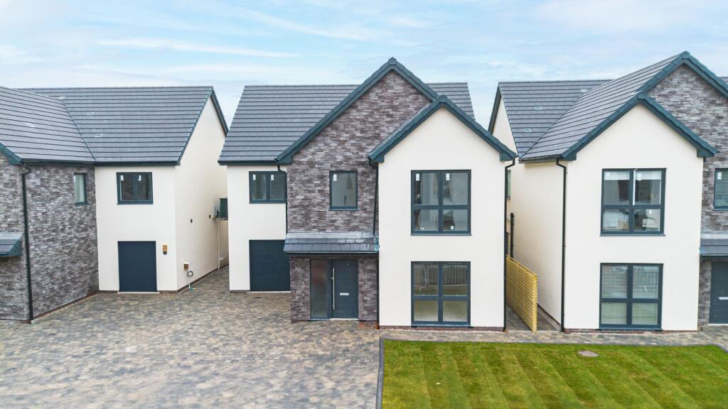 Main image of property: Lane End Mews, Twiss Green Lane, WA3