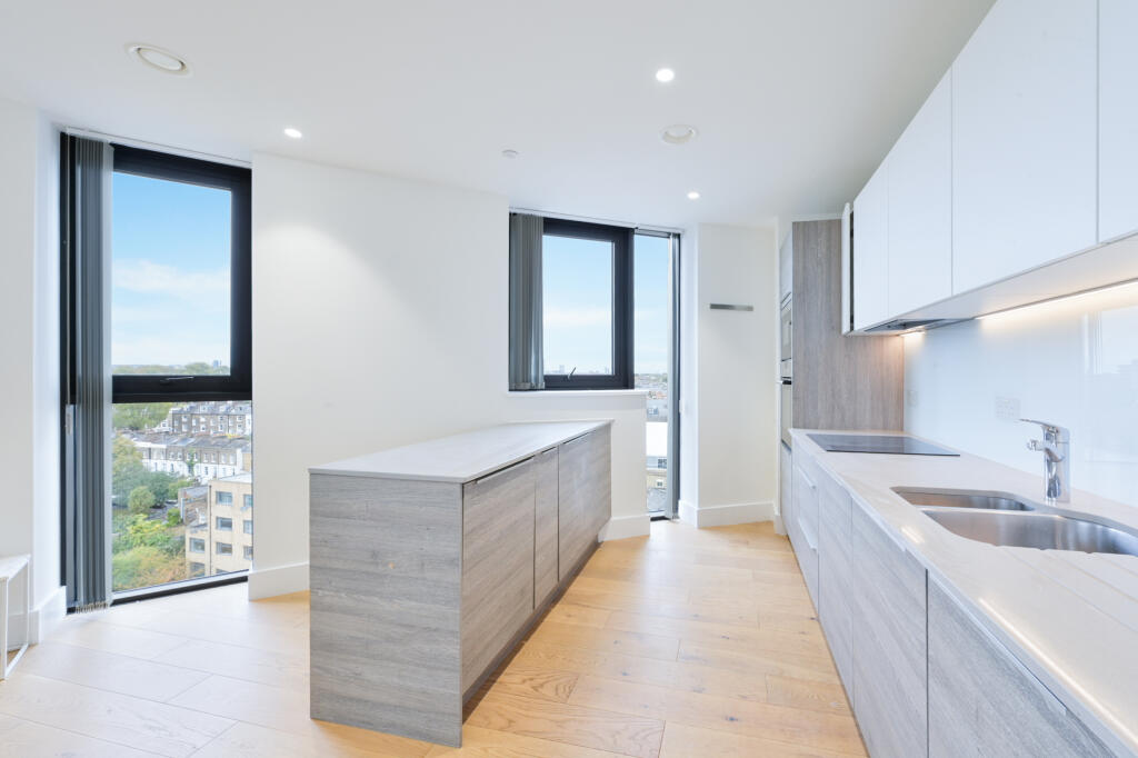 Main image of property: Kingsland High Street, London