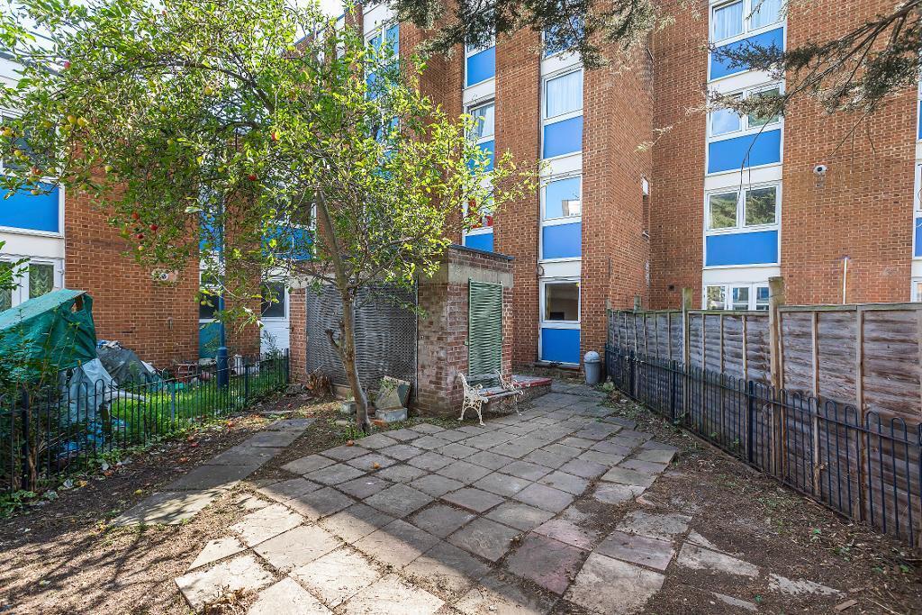Apartment in London - View 4