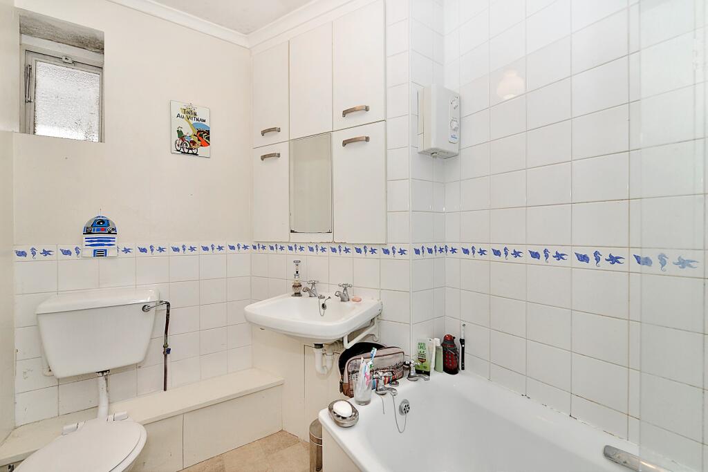 Apartment in London - More