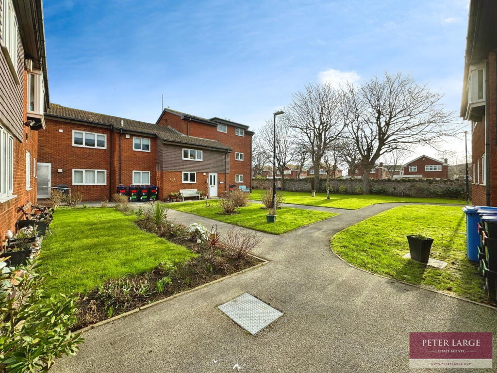 13 Plastirion Court, Russell Road, Rhyl, LL18 3DJ photo 2